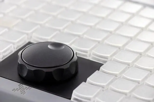 Alt view image 2 of 5 - X-keys USB Programmable Jog & Shuttle Control for Editing or Instant Replay (68 Key, XK-68 JGS)