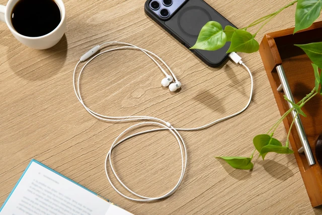 Alt view image 2 of 5 - Sennheiser CX 80U in-Ear Headphones, USB C Connection, White