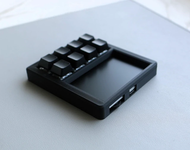Alt view image 5 of 5 - EezBotFun 8-Key Macropad 3.5" TFT LCD Screen Programmable Mechanical Keypad