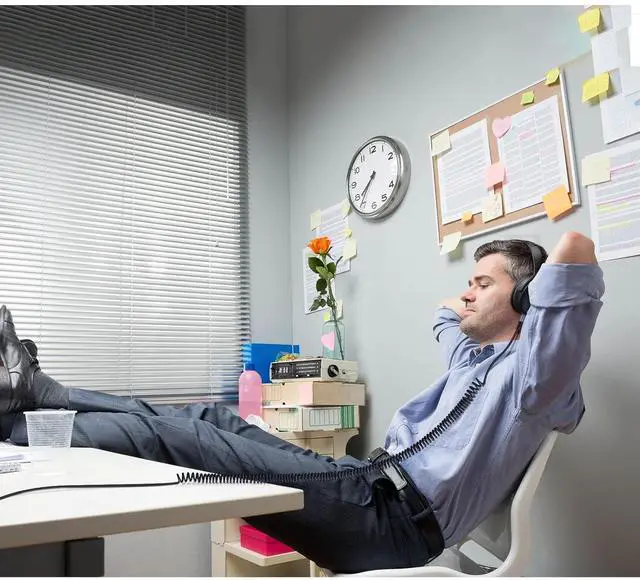 Alt view image 4 of 7 - Coiled Audio Cable Compatible with  QuietComfort Ultra QC45 / QC35 / QC25 / NC700 Headphones 2.5mm to 3.5mm(1/8) Extension Aux Cord 4ft to 14ft