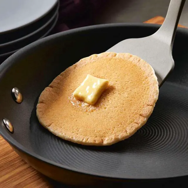 Alt view image 2 of 7 - Circulon 83905 Radiance [hard anodized] Nonstick Frying pan set / Skillet Set - 8.5 Inch and 10 Inch, Gray