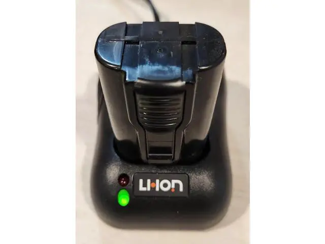 Alt view image 3 of 4 - Paslode 902654 Li-Ion 7.4V 2100mAh 16Wh Rechargeable Battery Pack for CFN325XP