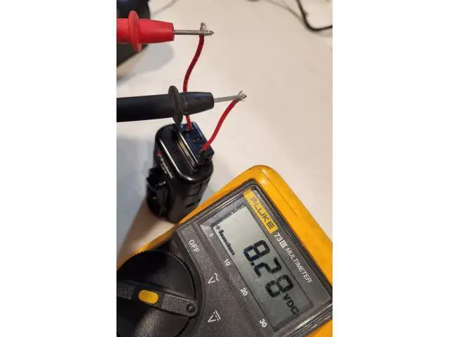 Alt view image 4 of 4 - Paslode 902654 Li-Ion 7.4V 2100mAh 16Wh Rechargeable Battery Pack for CFN325XP