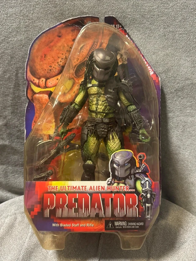 Main image of Renegade Predator Action Figure, 7 Inch Predator Collectible Figure, The Ultimate Alien Hunter, Factory Sealed