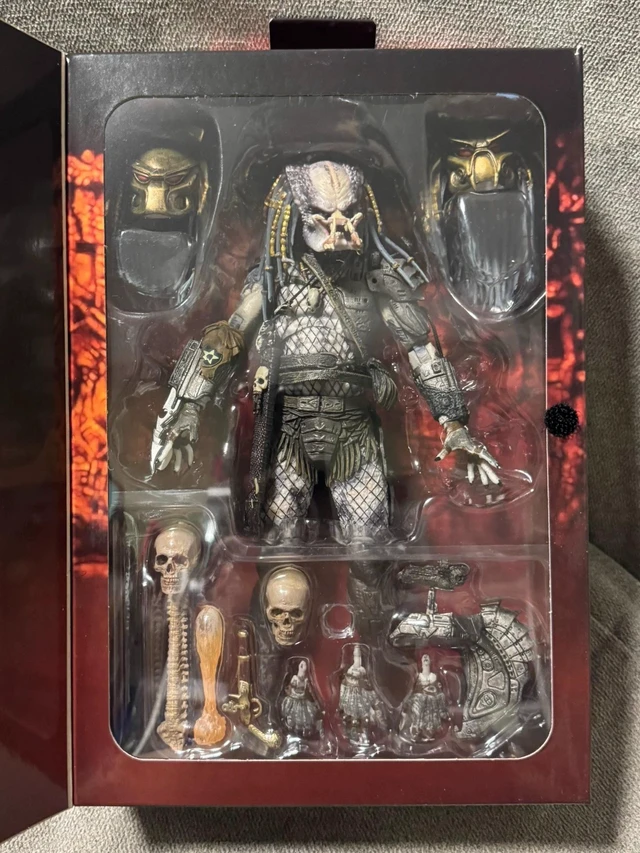 Main image of Greyback Elder Predator Action Figure, 7 Inch Predator Collectible Figure, Full Accessories, Opened Box