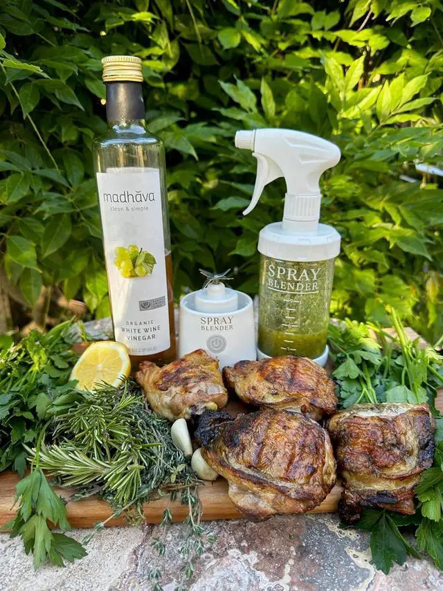 Alt view image 3 of 6 - Create Plant-Based Sprays in Minutes with Powerful Electric Blender & Glass Spray Bottle, Perfect for BBQ, Grilling & BPA-Free, Food-Grade
