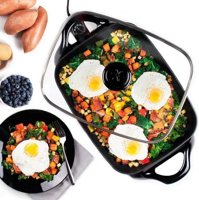 Alt view image 4 of 6 - Presto 06852 16-Inch Electric Skillet with Glass Cover