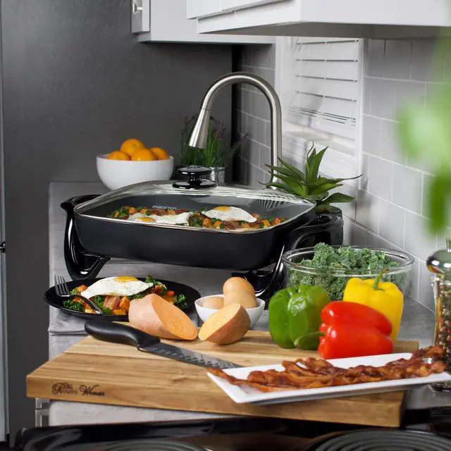 Alt view image 5 of 6 - Presto 06852 16-Inch Electric Skillet with Glass Cover
