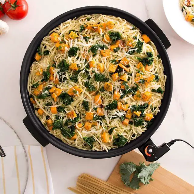 Alt view image 2 of 7 - Dash Family Size Electric Skillet with 14 inch Nonstick Surface + Recipe Book for Pizza, Burgers, Cookies, Fajitas, Breakfast & More, 20 Cup Capacity, 1400-Watt - Black