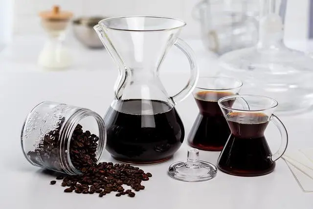 Alt view image 7 of 7 - Chemex Pour-Over Glass Coffeemaker - Glass Handle Series - 6-Cup - Exclusive Packaging
