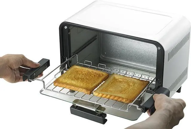 Alt view image 2 of 3 - SPT SO-0972W Easy Grasp 2-Slice Countertop Toaster Oven