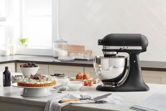 Alt view image 3 of 5 - KitchenAid Artisan Series 5 Quart Tilt Head Stand Mixer with Pouring Shield KSM150PS, Cast Iron