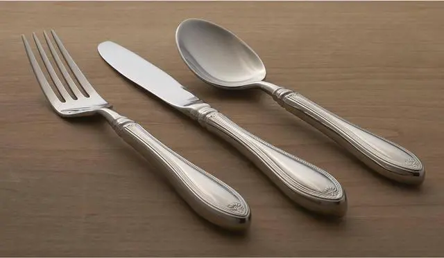 Alt view image 3 of 4 - Oneida Sheraton 5-Piece Flatware Set, Service for 1