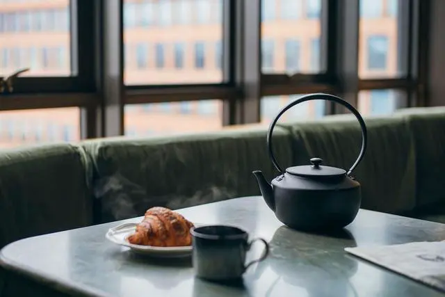 Alt view image 7 of 7 - BALMUDA MoonKettle | Electric Kettle with Temp Control (122°F - 212°F) | HOLD & Keep Warm | 900ml (30 fl oz) | Soothing Ambient Light & Sound | Precision Pour Spout | Black