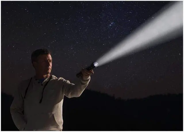 Alt view image 5 of 5 - Maglite ML25LT LED 2-Cell C Flashlight, Silver