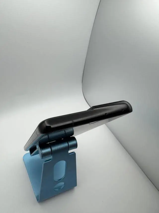 Alt view image 2 of 7 - Samsung Galaxy S21 Ultra 5G (SM-G998U1) 6.8" Dynamic AMOLED 2X, 128GB + 12GB RAM, 108MP Camera, Unlocked Android Smartphone -  Phantom Black