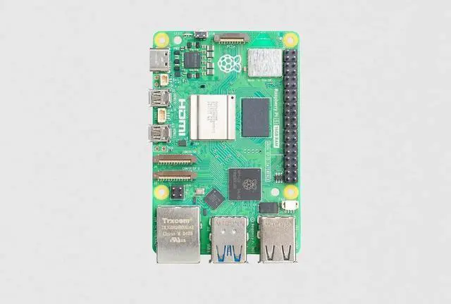 Alt view image 4 of 5 - Raspberry Pi 5 (16GB)