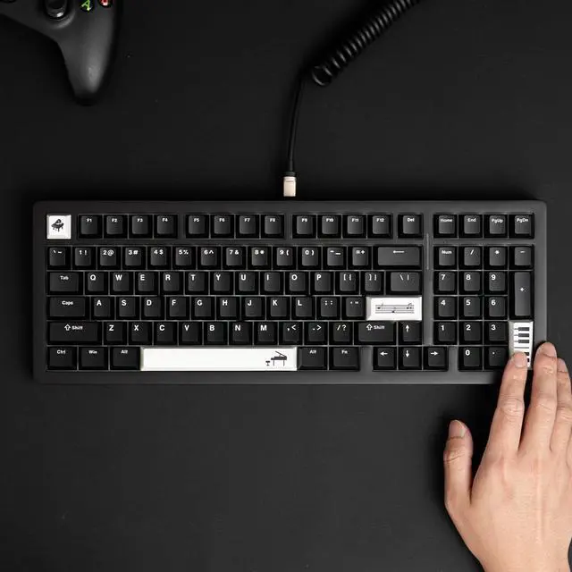 Alt view image 3 of 5 - MONSGEEK M2 V5 VIA Aluminum Mechanical Keyboard Quick Release Tri-Mode Gaming Keyboard with 8000 mAh RGB Hot-swappable Black Piano, Pre-lubed Stellar Rose Switch