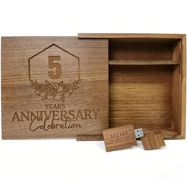 Main image of Wood USB Flash Drive 32GB USB3.0 with Gift Box for 5 Year Anniversary