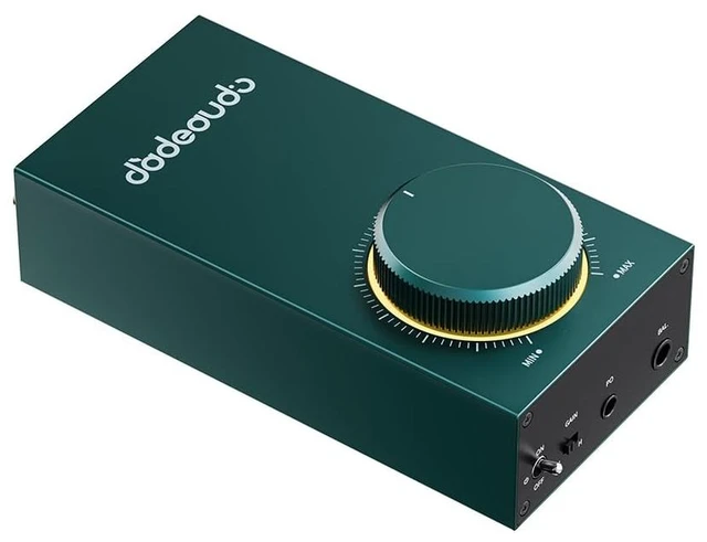 Main image of FiiO JadeAudio GIGAS 1 High-Power Desktop Headphone Amplifier, Class AB Discrete Amp, Up to 4600mW+4600mW Balanced Output, 4.4mm & 3.5mm Outputs (Green)