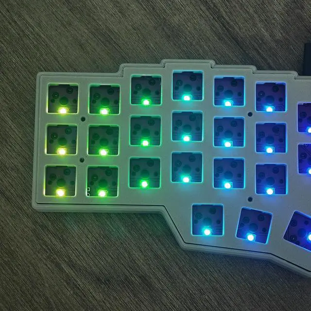 Alt view image 4 of 5 - YMDK Split Keyboard Corne V4.1 46 Keys Ergonomic Hotswappable 40% Layout 3D PLA RGB QMK Vial All Key Programmable Mini Independent Gaming Keyboard Kit