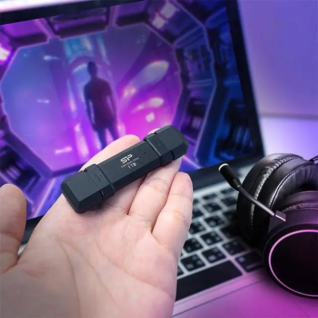 Alt view image 4 of 5 - Silicon Power 500GB DS72 Portable USB 3.2 Gen 2 Type-C/Type-A SSD Solid State Drive Stick (Black)