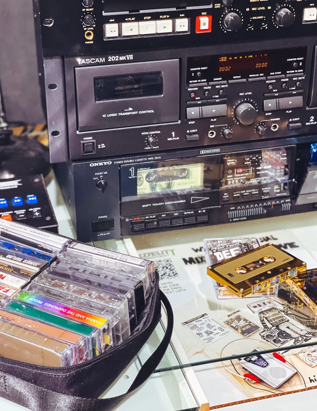 Alt view image 4 of 5 - Fydelity Audio Cassette Tape Carrying Case, Cassette Tape Storage Case 20pc