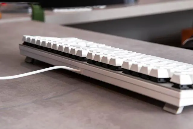 Alt view image 5 of 6 - CHERRY KC 200 MX Mechanical Office Keyboard with Anodized Metal Plate, German Layout (QWERTZ), Wired, Silent Red Switches MX2A, White/Silver