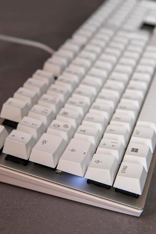 Alt view image 4 of 6 - CHERRY KC 200 MX Mechanical Office Keyboard with Anodized Metal Plate, German Layout (QWERTZ), Wired, Silent Red Switches MX2A, White/Silver