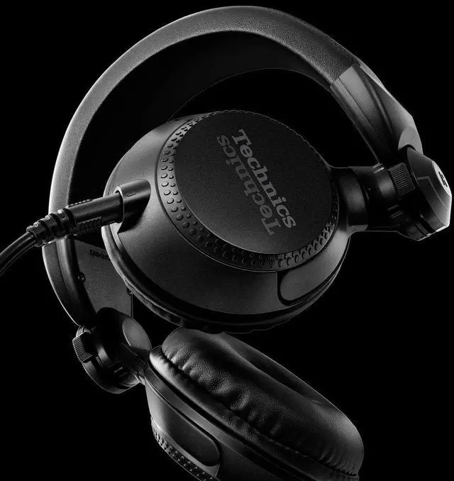 Alt view image 4 of 7 - Technics Professional DJ Headphones with 40mm CCAW Voice Coil Drivers, 270° Swivel Housing and Locking Detachable Cord; Lightweight, Foldable High Input - EAH-DJ1200-K (Black)