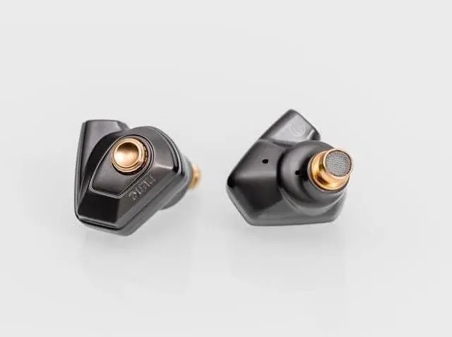 Main image of Fanmusic DUNU Titan S2 Dynamic Driver in-Ear Headphone 0.78 2pin Connectors (Browm, 3.5mm Jack no mic)