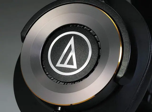 Alt view image 4 of 7 - audio-technica Hi-Res corresponding Headphone Solid BASS ATH-WS1100