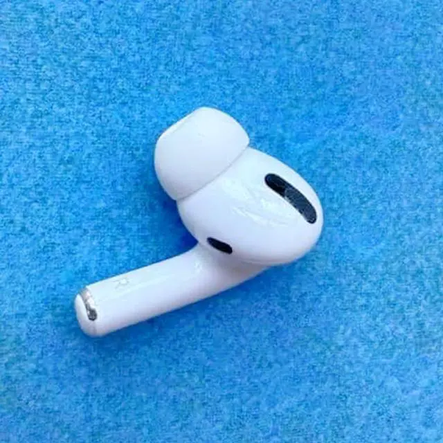 Alt view image 7 of 7 - A2083 Single Right Side Earbud Replacement for Air Pro 1st Gen, Compatible with Original A2190 & A2084 Charging Case Ear Cushion