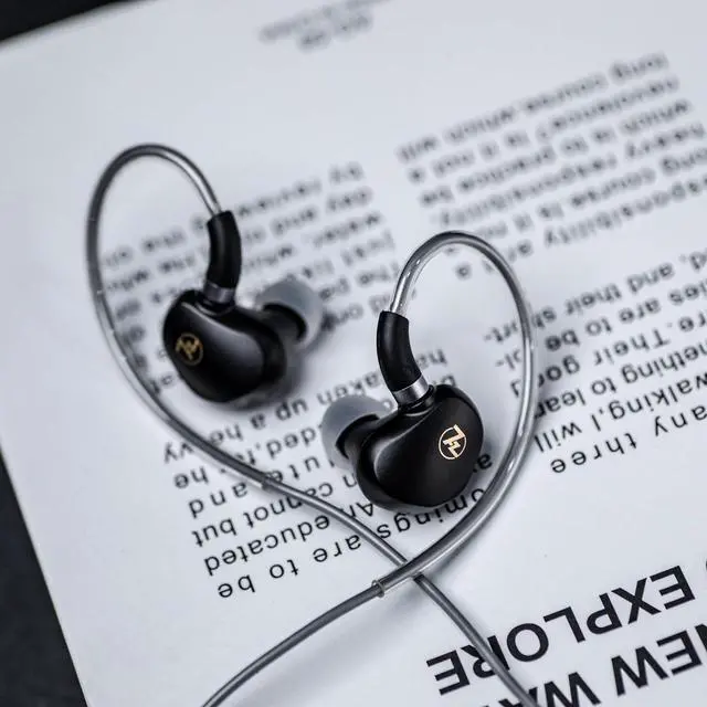 Alt view image 4 of 7 - 7HZ G1 in-Ear Monitor, 10mm DLC Dynamic Driver IEM Wired Earbuds (with Mic) + Tripowin Zonie IEM Cable, 16 Core Silver Plated HiFi Wired Earphone Cord (2Pin, Blue)