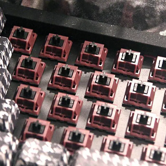 Alt view image 3 of 4 - 5-Pin Linear Switch  35/45/55gf Actuation, POM Stem, PA66 Housing, 3.2mm Travel(45G,70PCS)