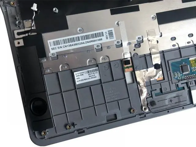 Alt view image 3 of 5 - US Layout Keyboard with Palmrest Compatible with NP530U3C NP530U3B NP535U3C 530U3B 530U3C NP540U3 NP532U3C NP532U3A Model BA75-04042L