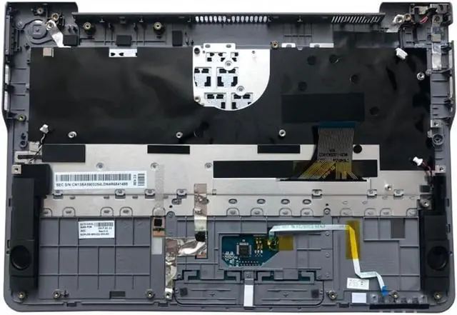 Alt view image 4 of 5 - US Layout Keyboard with Palmrest Compatible with NP530U3C NP530U3B NP535U3C 530U3B 530U3C NP540U3 NP532U3C NP532U3A Model BA75-04042L