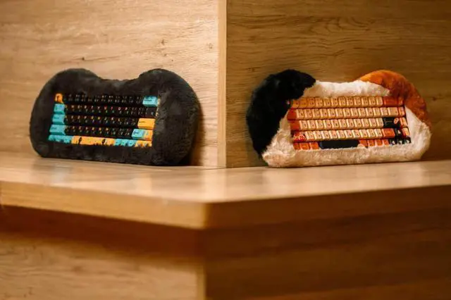 Alt view image 3 of 7 - DRY STUDIO PETBRICK 65 2.4G Wireless Gaming Keyboard 65%, World's First Fluffy, Pettable Custom Mechanical Leaf Spring Keyboard, Switch Between Two Styles Any Time, Odd Eye