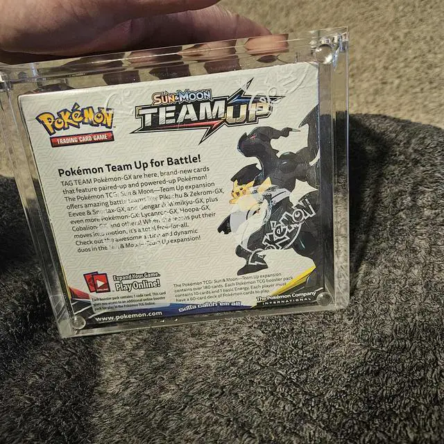 Alt view image 4 of 7 - Pokemon TCG: Sun & Moon - Team Up Booster Box