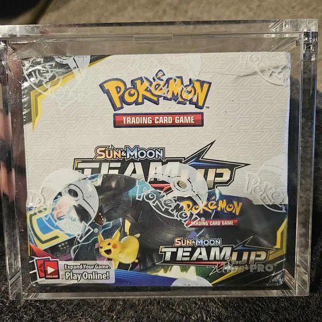Alt view image 6 of 7 - Pokemon TCG: Sun & Moon - Team Up Booster Box