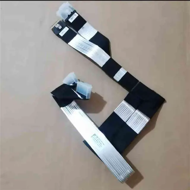 Main image of R940 Server Left 4S Data Cable