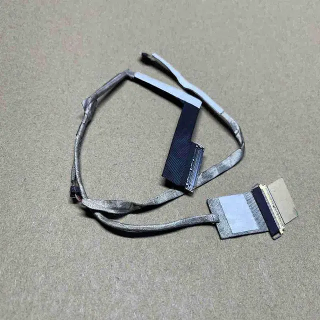 Main image of 0R1C56 Applicable to E5530 LCD flexible cable DC02C006C00 QXW10 R1C56