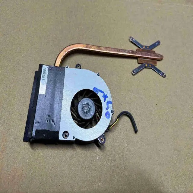 Main image of Suitable for 7250 7250A 7250G 5744 Radiator Fan Laptop 13N0-YTA0102