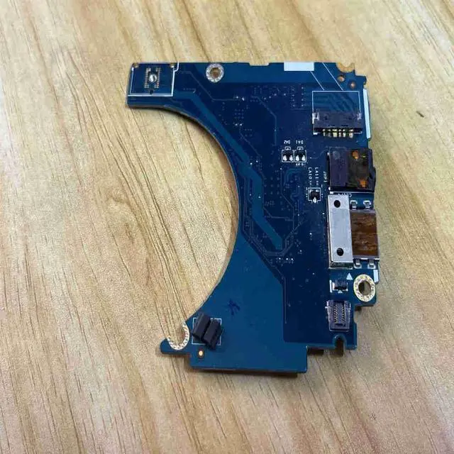Main image of J262P for 7310 USB Audio Port Board FDX31