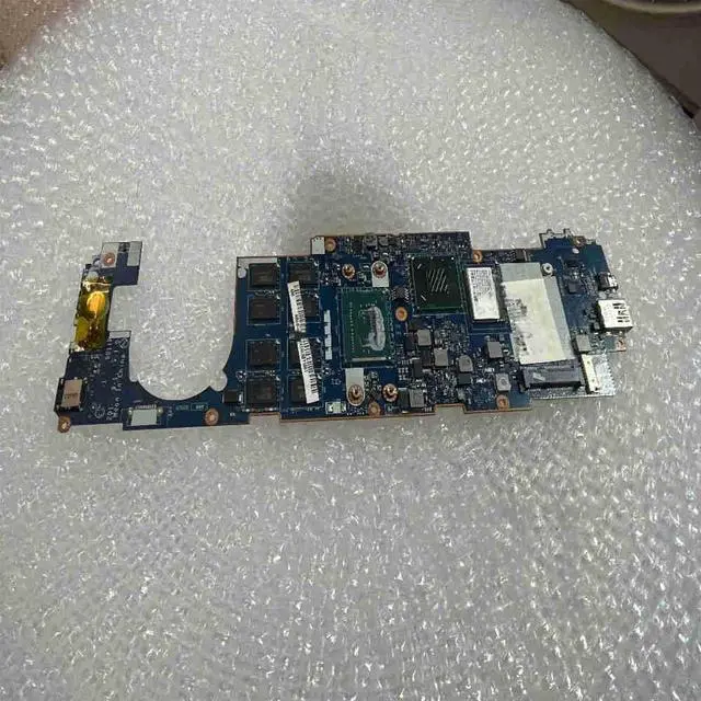 Main image of LA-9011P for W700 laptop motherboard V243B022 SR0XL W700 I5-3337U HM77 V1JV1
