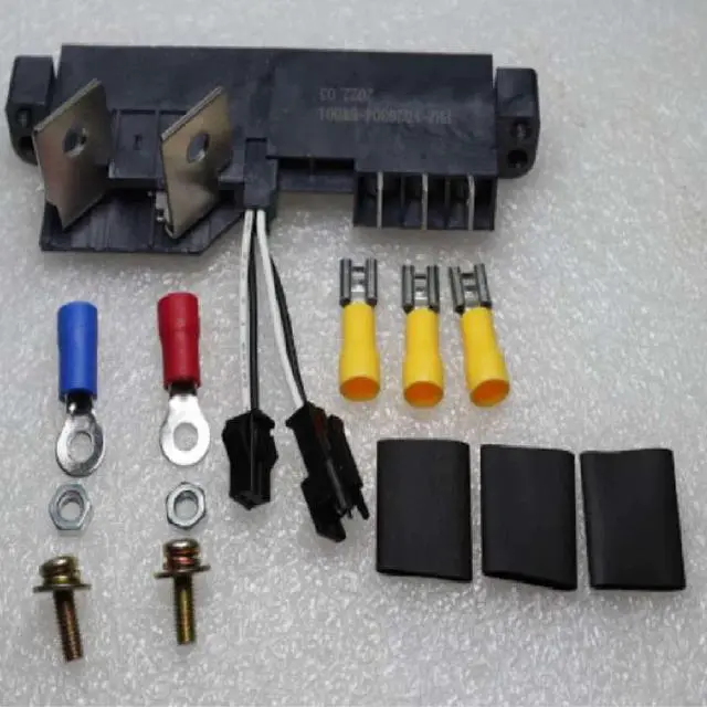 Main image of R4850G2 R4850N2 R4850N6 R4850G6 R4875G1 Input and output plugs