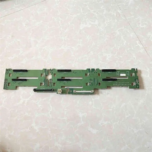 Main image of 2950 SAS drive backplane 0PN610 PN610