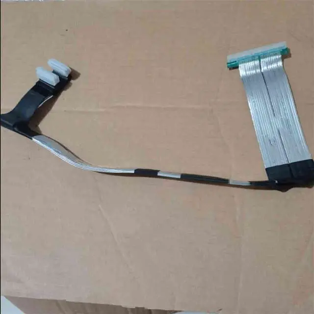 Main image of C4140 GPU switch board to motherboard 1 2 data cable