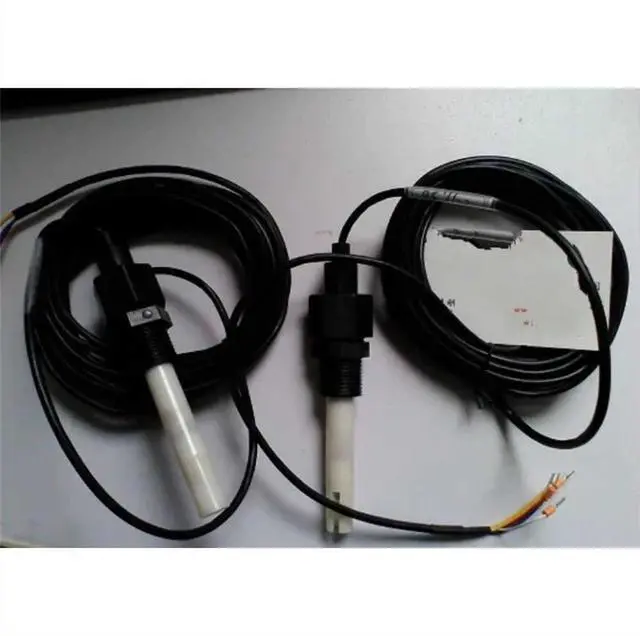 Main image of Conductivity electrode 10.00 Conductivity electrode 0-20MS Plastic shell online conductivity electrode
