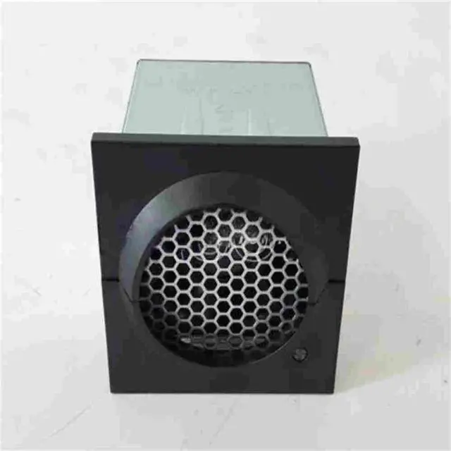 Main image of 3 card R740 PCI J7W3K 0J7W3K with chassis